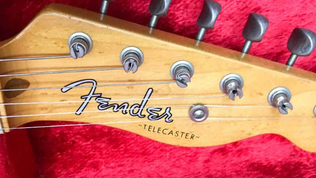 フェンダーの楽器